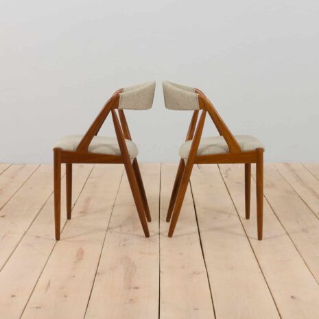 22302 a pair of teak chairs-4 a pair of teak chairs