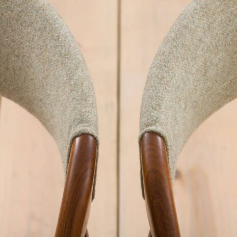 22302 a pair of teak chairs-7 a pair of teak chairs