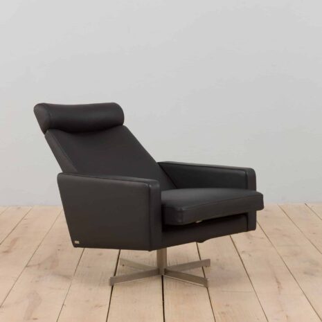 22342 zestaw 4 obrotowych foteli skórzanych-3 Zestaw obrotowych skórzanych foteli rozkładanych