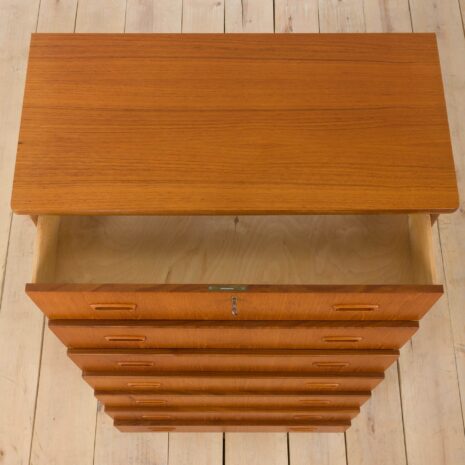 22344 teak dresser with 7 drawers-7 teak dresser with drawers