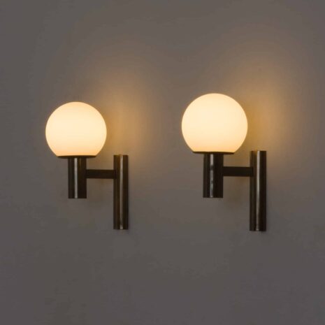 21375 Pair of Italian Sciolari brass wall sconces with white opaline glass spherical shades, 1960s-6 Pair of Italian Sciolari brass wall sconces with white opaline glass spherical shades s