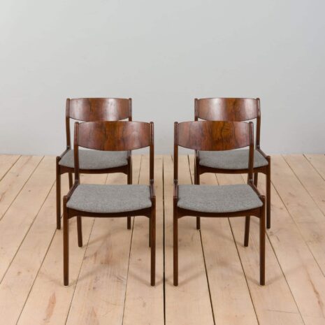 22298 ensemble de quatre chaises en bois de rose de Vilhelm Jangesen-1 ensemble de quatre chaises en bois de rose de Vilhelm Jangesen