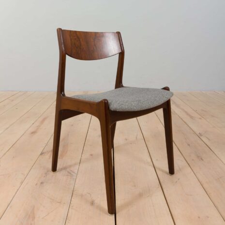 22298 set of four rosewood chairs by Vilhelm Jangesen-12 ensemble de quatre chaises en bois de rose de Vilhelm Jangesen