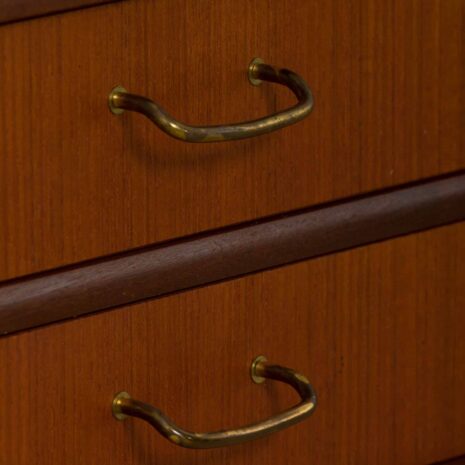 22350 Étagère murale scandinave autoportante en teck avec 4 armoires, Danemark, années 1960-14 Meuble suspendu scandinave vintage en teck étagères avec armoires Danemark s