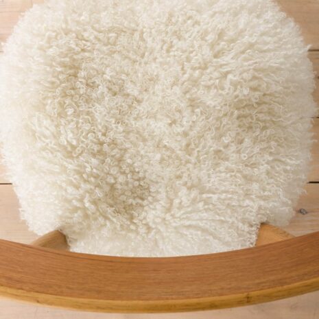 22375 Pair of oak dining chairs in the style of Hans Wegner, in long hair sheepskin Denmark 1960s-9 Pair of oak dining chairs in the style of Hans Wegner in long hair sheepskin Denmark s