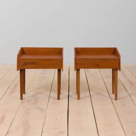 22388 set of 2 bedside teak tables-2 set of bedside teak tables scaled