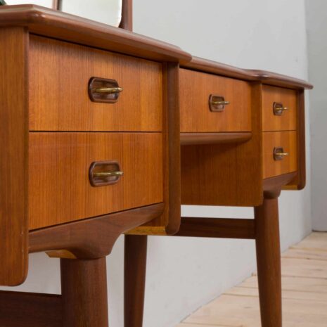 22391 toaletka z drewna tekowego -9 toaletka z drewna tekowego