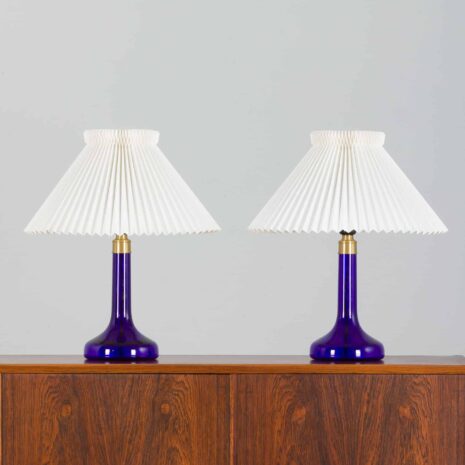 22396 para 2 szklanych lamp stołowych-1 para szklanych lamp stołowych