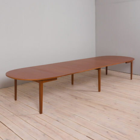 22404-Danish-multi-extension-teak-dining-table-by-Rose-Garden-with-5-additnional-leaves-1970s-1 Danish multi extension teak dining table by Rose Garden with additnional leaves s scaled