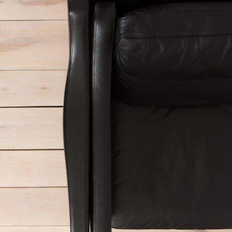 22416-Takashi-Okamura-and-Erik-Marquardsen.-Sofa-upholstered-in-black-leather-8 Takashi Okamura and Erik Marquardsen