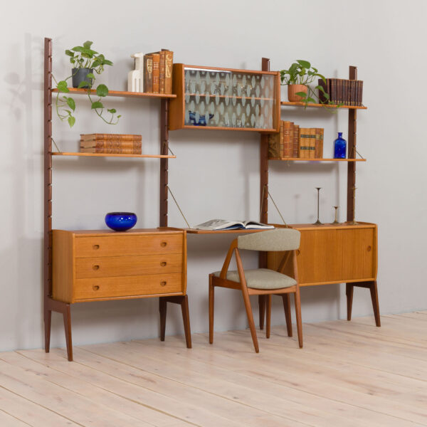 ergo wallunit threebay with deskshelf  scaled