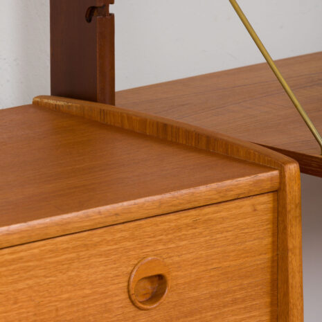 22423-ergo-wallunit-threebay-with-deskshelf-20 ergo wallunit threebay with deskshelf scaled