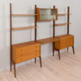 ergo wallunit threebay with deskshelf scaled