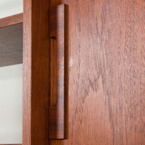 22428-Italian-threebay-freestanding-teak-wallunit-31 Italian threebay freestanding teak wallunit scaled