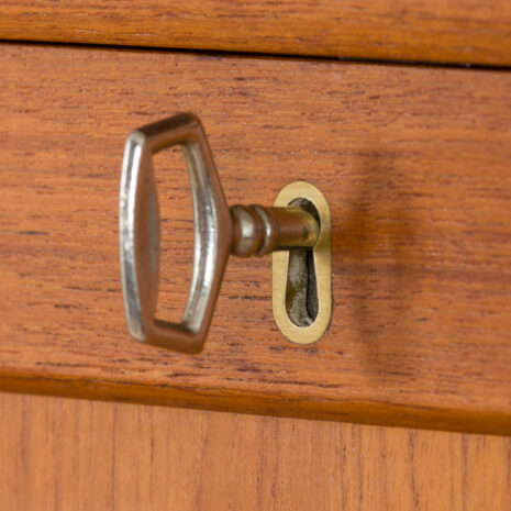 22431 Three Bay Ergo Wall Unit in teak w. cocktail cabinet and modular shelving by J. Texmon and E. Blindheim for Blindheim Mobelfabrikk, 1960s-23 Three Bay Ergo Wall Unit in teak w