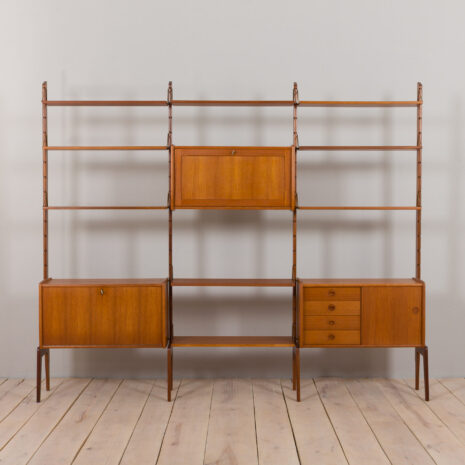 22431 Three Bay Ergo Wall Unit in teak w. cocktail cabinet and modular shelving by J. Texmon and E. Blindheim for Blindheim Mobelfabrikk, 1960s-3 Three Bay Ergo Wall Unit in teak w