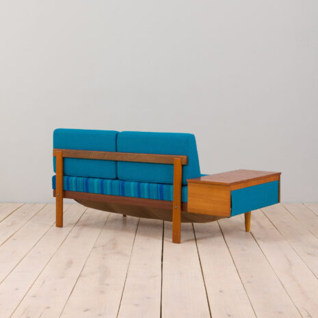 22453-blue-daybed-10 blue daybed scaled