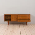 22469 Buffet scandinave vintage avec 3 tiroirs et portes coulissantes, années 1960(5)