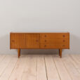 22469 Buffet scandinave vintage avec 3 tiroirs et portes coulissantes, années 1960(6)