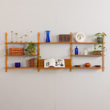 22471.B Danish wall unit in oak - modular shelving system 7 shelves and magazine display shelf in Cadovius PS System Sorensen style-13 22471.B Danish wall unit in oak - modular shelving system 7 shelves and magazine display shelf in Cadovius PS System Sorensen style-13