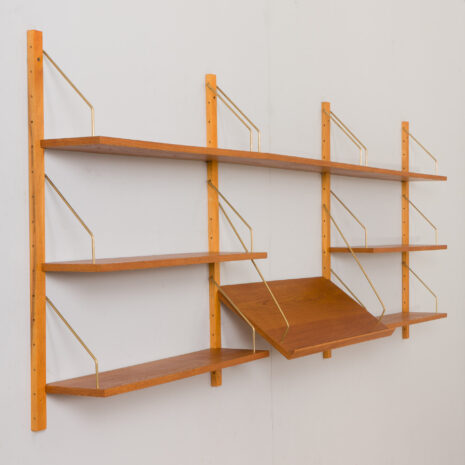 22471.B Danish wall unit in oak - modular shelving system 7 shelves and magazine display shelf in Cadovius PS System Sorensen style-17 22471.B Danish wall unit in oak - modular shelving system 7 shelves and magazine display shelf in Cadovius PS System Sorensen style-17