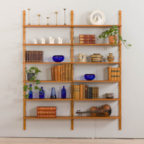 22471.C Système d'étagères modulaire en chêne danois 12 étagères en Cadovius PS System Sorensen style-1 22471.C Système d'étagères modulaire en chêne danois 12 étagères en Cadovius PS System Sorensen style-1