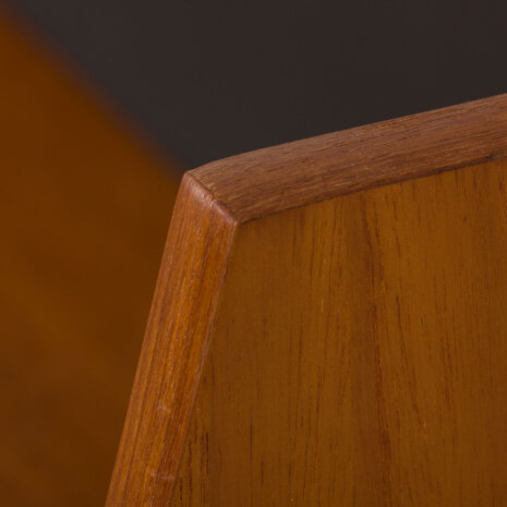 22484 Bureau vintage scandinave en teck avec 3 tiroirs verrouillables et détails en noir mat, 1970-11 22484 Bureau vintage scandinave en teck avec 3 tiroirs verrouillables et détails en noir mat, 1970-11