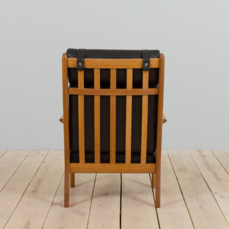 22182 Hans wegner fotel wypoczynkowy dąb i skóra anilinowa -5 22182 Hans wegner fotel wypoczynkowy dąb i skóra anilinowa -5