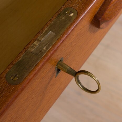 22418 oraz 22493 Kai Kristiansen. Desk in teak. Model FM 60-21 22418 oraz 22493 Kai Kristiansen. Desk in teak. Model FM 60-21