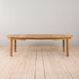 22459.1 Owalny dębowy stół do jadalni w stylu vintage projektu H. Kjaernulf, 2 wysuwane skrzydła, lata 60.
