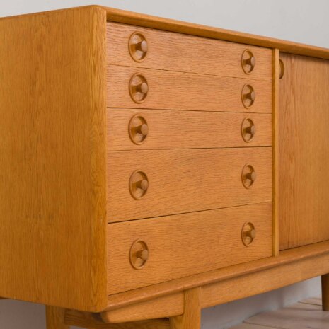 22467 Scandinavian mid century oak sideboard in the style of Borge Mogensen, 1960s-13 22467 Scandinavian mid century oak sideboard in the style of Borge Mogensen, 1960s-13