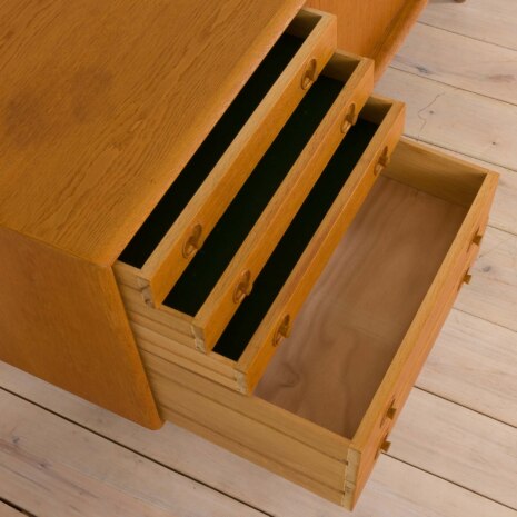 22467 Scandinavian mid century oak sideboard in the style of Borge Mogensen, 1960s-19 22467 Scandinavian mid century oak sideboard in the style of Borge Mogensen, 1960s-19