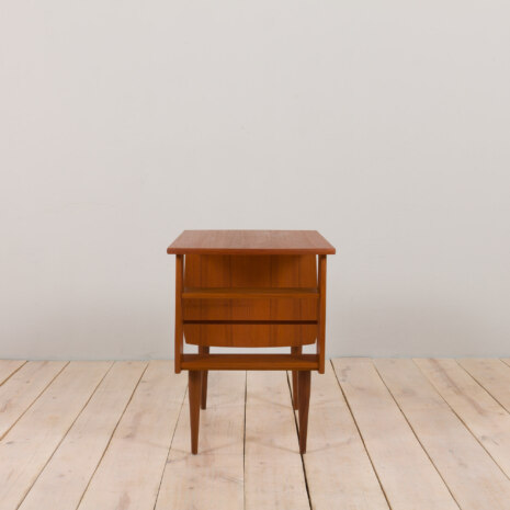 22481 Skandynawskie biurko z drewna tekowego z bocznym schowkiem i 3 szufladami, Norwegia, lata 1960-17 22481 Skandynawskie biurko z drewna tekowego z bocznym schowkiem i 3 szufladami, Norwegia, lata 1960-17