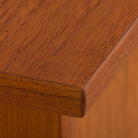 22481 Skandynawskie biurko z drewna tekowego z bocznym schowkiem i 3 szufladami, Norwegia, lata 1960-32 22481 Skandynawskie biurko z drewna tekowego z bocznym schowkiem i 3 szufladami, Norwegia, lata 1960-32