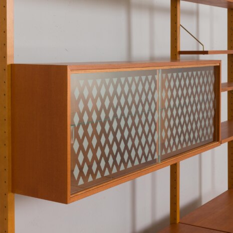 23006 Vintage Scandinavian modular bookcase with shelving in teak w. a glass cabinet and a dresser, Norway, 1960s-6 23006 Vintage Scandinavian modular bookcase with shelving in teak w. a glass cabinet and a dresser, Norway, 1960s-6