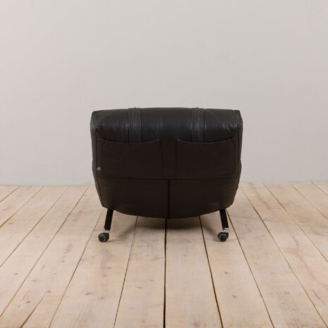 22466 Jens Juul Eilersen. Daybed on chromed steel frame 6295300-19 22466 Jens Juul Eilersen. Daybed on chromed steel frame 6295300-19