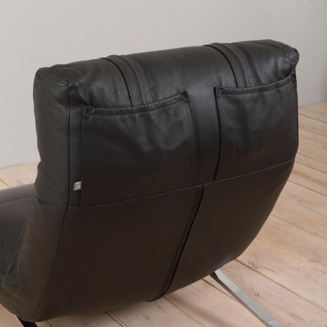 22466 Jens Juul Eilersen. Daybed on chromed steel frame 6295300-21 22466 Jens Juul Eilersen. Daybed on chromed steel frame 6295300-21