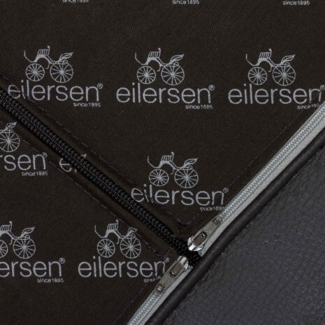 22466 Jens Juul Eilersen. Daybed on chromed steel frame 6295300-29 22466 Jens Juul Eilersen. Daybed on chromed steel frame 6295300-29