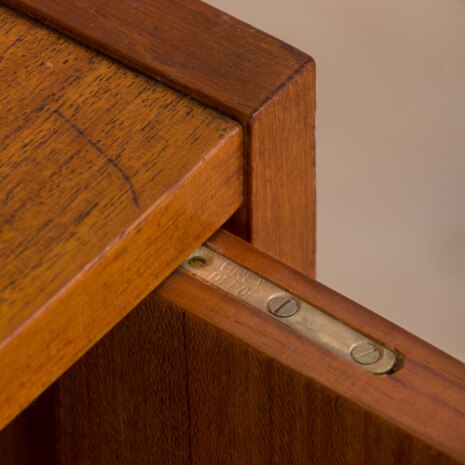 22490 Italian Vintage free standing bookcase, room divider in teak in the style of Vittorio Dassi, 1960s-19 22490 Italian Vintage free standing bookcase, room divider in teak in the style of Vittorio Dassi, 1960s-19