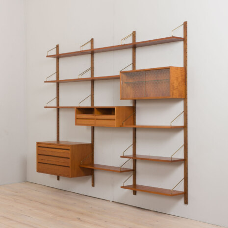 23024 Danish vintage modular bookcase in teak, system of 10 wall shelves and 3 cabinets, CADO wall unit by P. Cadovius, 1960s v.2-3 23024 Danish vintage modular bookcase in teak, system of 10 wall shelves and 3 cabinets, CADO wall unit by P. Cadovius, 1960s v.2-3