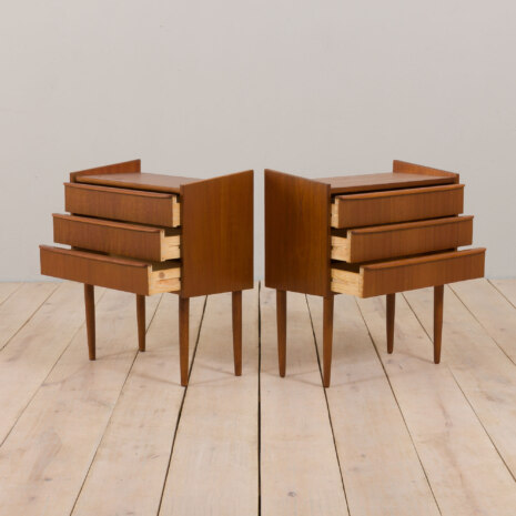 23057 Pair of Danish mid century modern teak nightstands with three drawers, 1960s-3 23057 Pair of Danish mid century modern teak nightstands with three drawers, 1960s-3