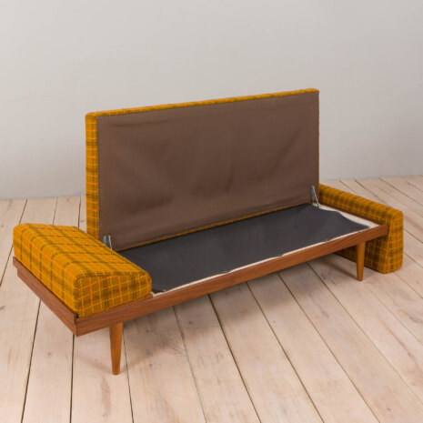 23062 Ekornes I. Relling Svane set of two daybeds and two coffee tables razem z 22393 - 1-23 23062 Ekornes I. Relling Svane set of two daybeds and two coffee tables razem z 22393 - 1-23