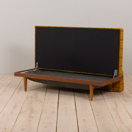 23062 Ekornes I. Relling Svane set of two daybeds and two coffee tables razem z 22393 - 2-10 23062 Ekornes I. Relling Svane set of two daybeds and two coffee tables razem z 22393 - 2-10