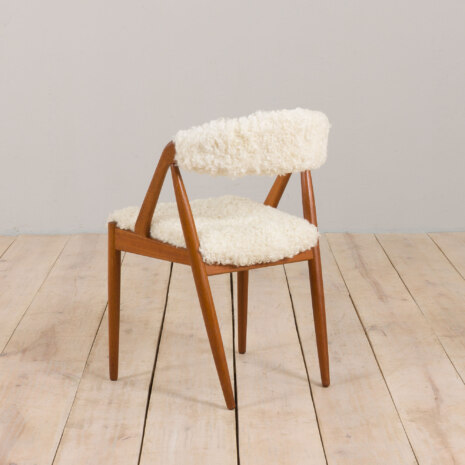 23073 kai kristiansen chair with white whool-5 23073 kai kristiansen chair with white whool-5