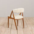 23073 kai kristiansen chair with white whool-5