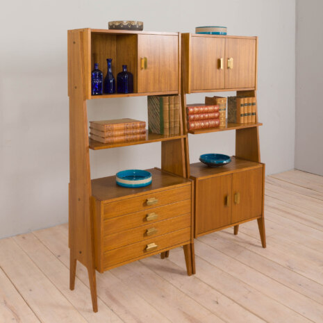 22489 Italian two sections modular bookcase, or room divider in light mahogany and brass, 1970s-18
