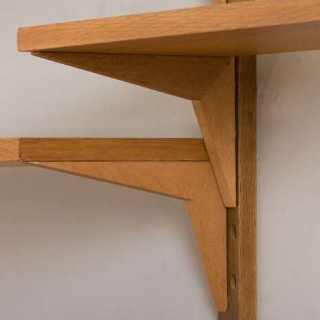 23011 Poul Cadovius threebay shelving system of oak cado wall unit 6263260-19 23011 Poul Cadovius threebay shelving system of oak cado wall unit 6263260-19