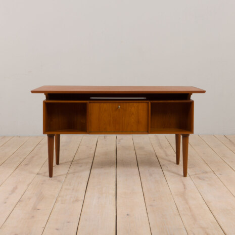 23070 kai kristiansen style- Desk-12 23070 kai kristiansen style- Desk-12