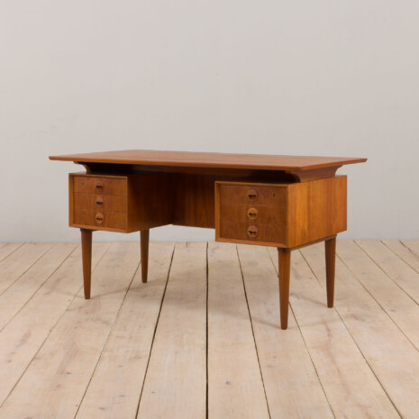 23070 kai kristiansen style- Desk-3 23070 kai kristiansen style- Desk-3