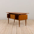 23070 kai kristiansen style- Desk-9